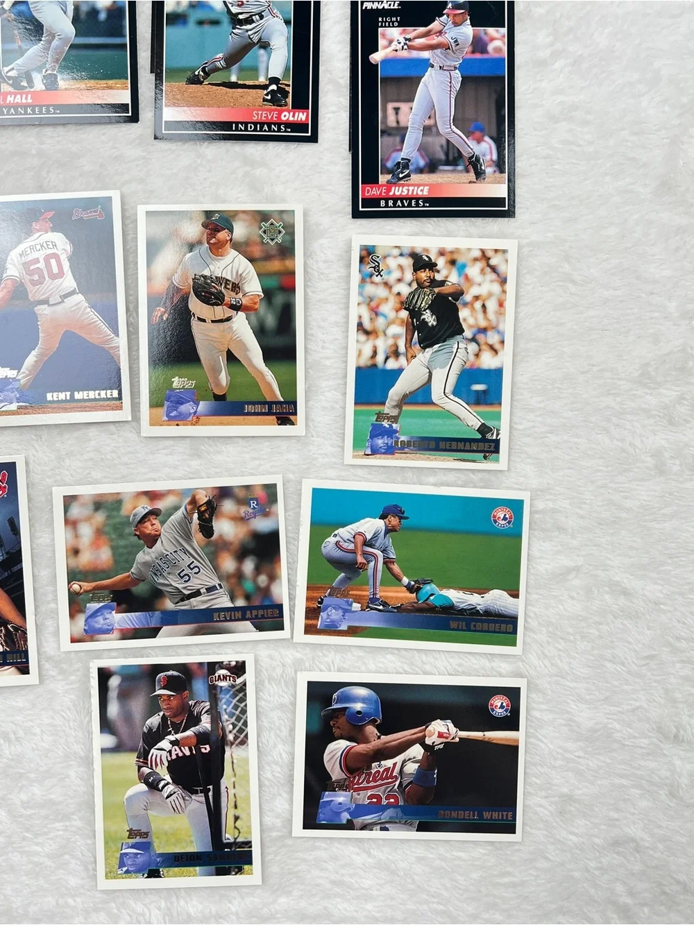 32 Card MLB Baseball Lot Pinnacle & Topps Deion Sanders Glavine Murphy Justice